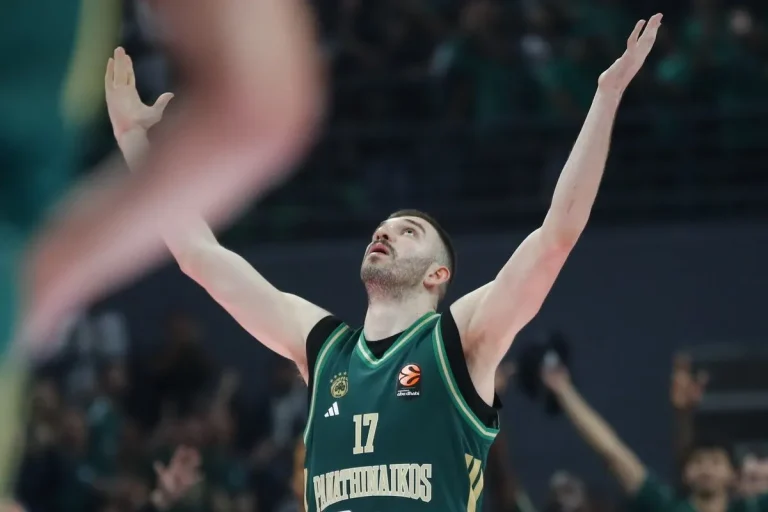 Παναθηναϊκός – Πανιώνιος 110-66: Ιστορικός Ρογκαβόπουλος με 40 πόντους και 12 τρίποντα!