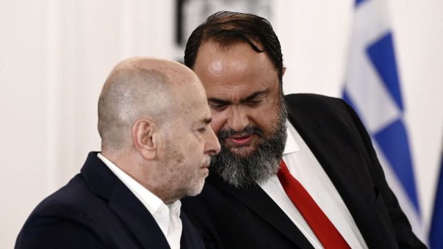 Λογότυπα Ολυμπιακού και Παναθηναϊκού